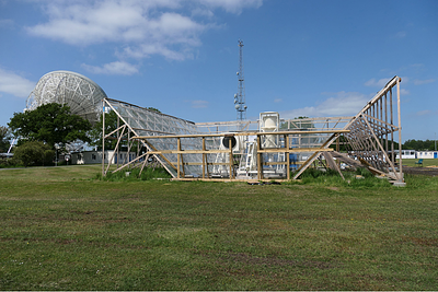 L-BASS: a project to produce an absolutely calibrated 1.4 GHz sky map, I
  -- Scientific rationale and system overview