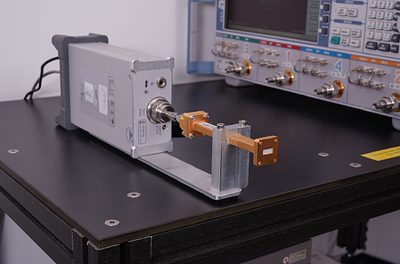 Human Skin Model from 15 GHz to 110 GHz